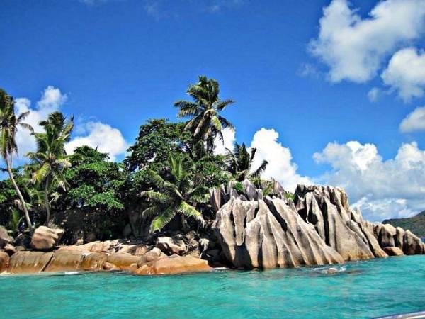 🇸🇨 VUELOS A SEYCHELLES Y PARIS POR SÓLO 378 EUROS TODOS LOS TRAYECTOS