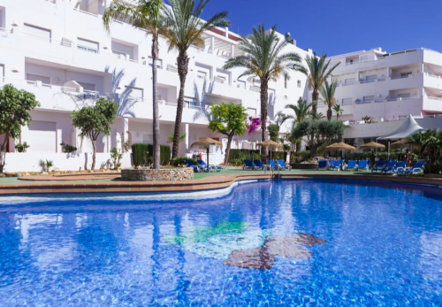 Vera Playa en Agosto: Hotel 4* con desayuno por 36 € p.p/noche