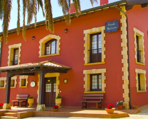 ¡Brutal! Semana Santa Santillana del Mar: Hotel rural cancelable por 18 € p.p/noche