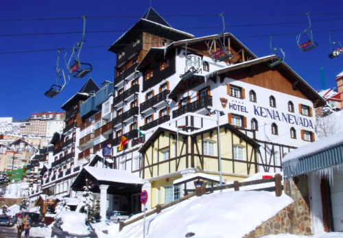 ¡Chollo! Esquí en Sierra Nevada: Hotel 4* en las pistas con desayuno por 54 € p.p/noche