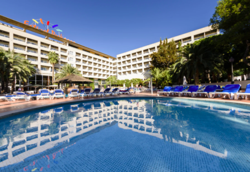 ¡Brutal! Semana Pascua Costa Dorada: Hotel 4* con desayunos y cenas por 27€ p.p/noche