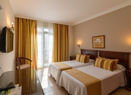 ¡Ofertón! Tenerife: Vuelos + 7 noches hotel con desayunos y cenas por 193 euros ¡Ofertón! Tenerife: Vuelos + 7 noches hotel con desayunos y cenas por 193 euros