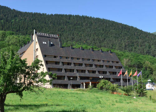 ¡Brutal! Agosto en Valle de Arán: Hotel 4* por 34 € p.p/noche