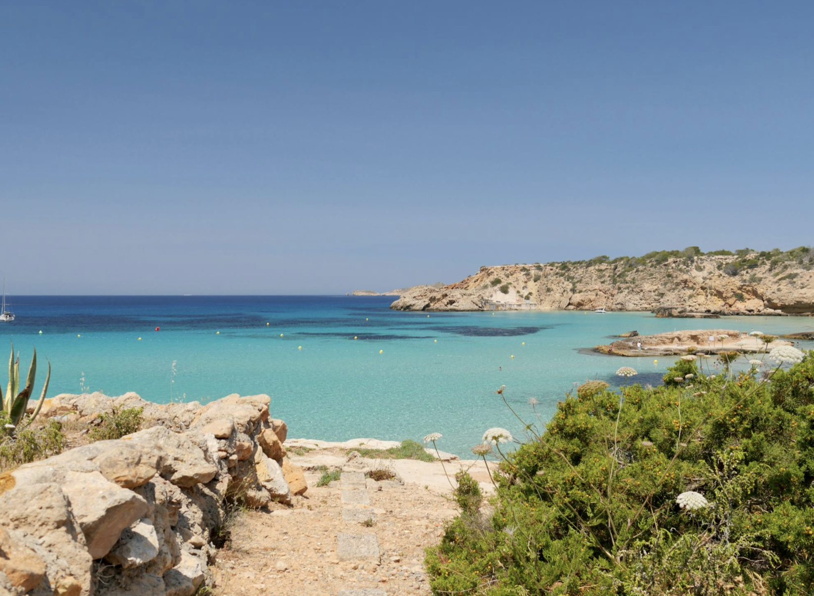 🇪🇸 Fin de Semana Ibiza: Hotel 4* con desayuno por 48 euros pp