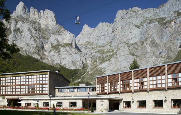 🇪🇸 Fin de semana en Parador Picos de Europa por 41 € p.p/noche