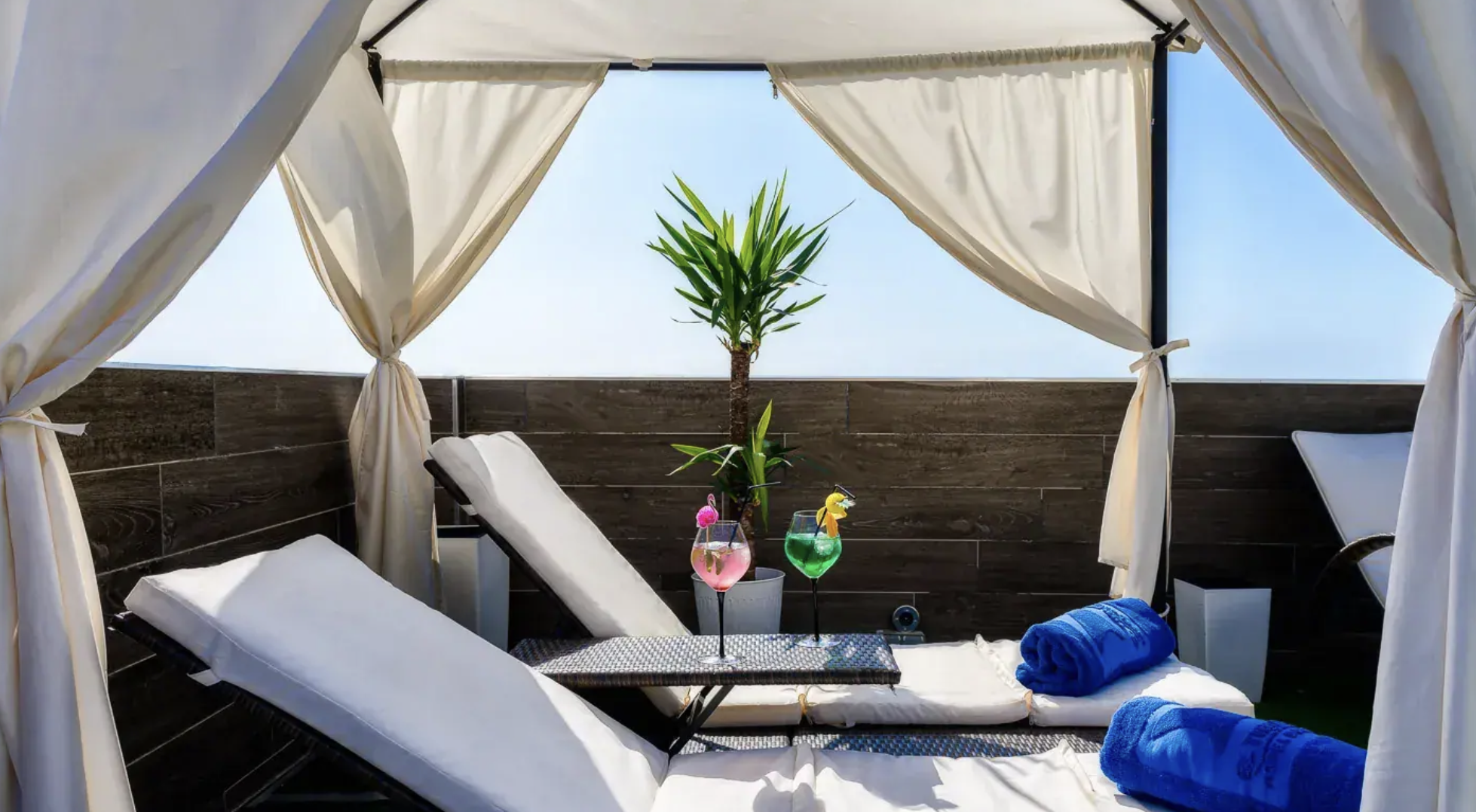 🇪🇸 Torremolinos Solo Adultos: hotel 4* con piscina con cascada por 54 euros