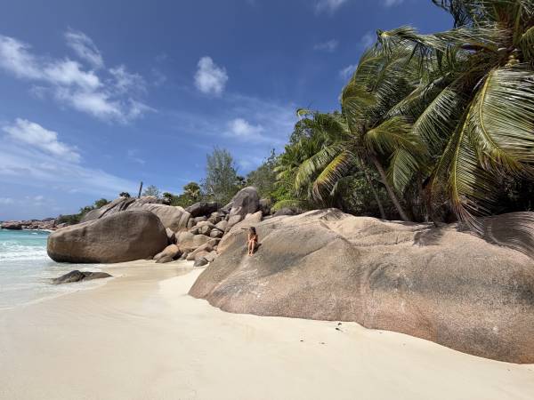 🇸🇨 Seychelles: Vuelos + 7 noches villa por 772 euros