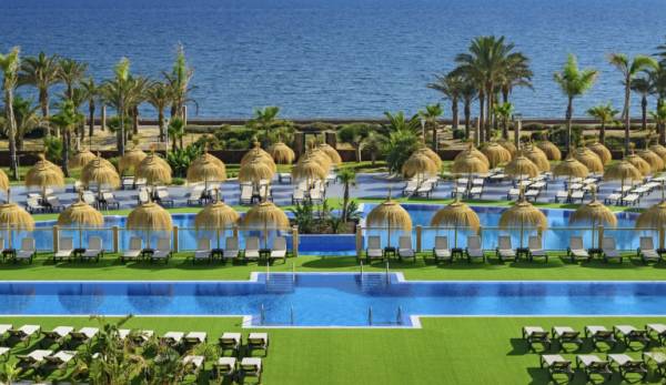 🏖️ Lujo en Cabo de Gata: hotel 5* en la playa por 54 euros pp