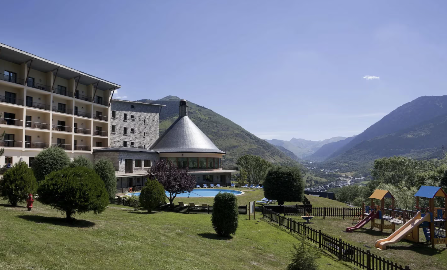 🇪🇸 Pirineos en verano: Parador de Vielha 4* por 49 euros pp