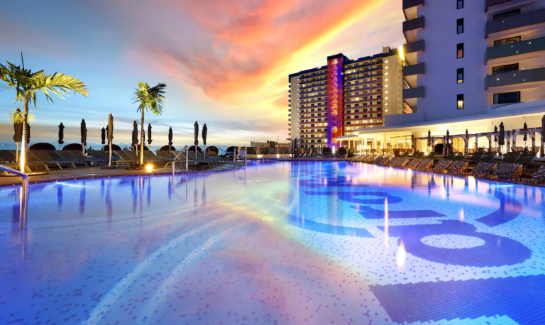 🇪🇸 Tenerife de lujo en julio y agosto: Hard Rock Hotel 5* por 99 euros pp