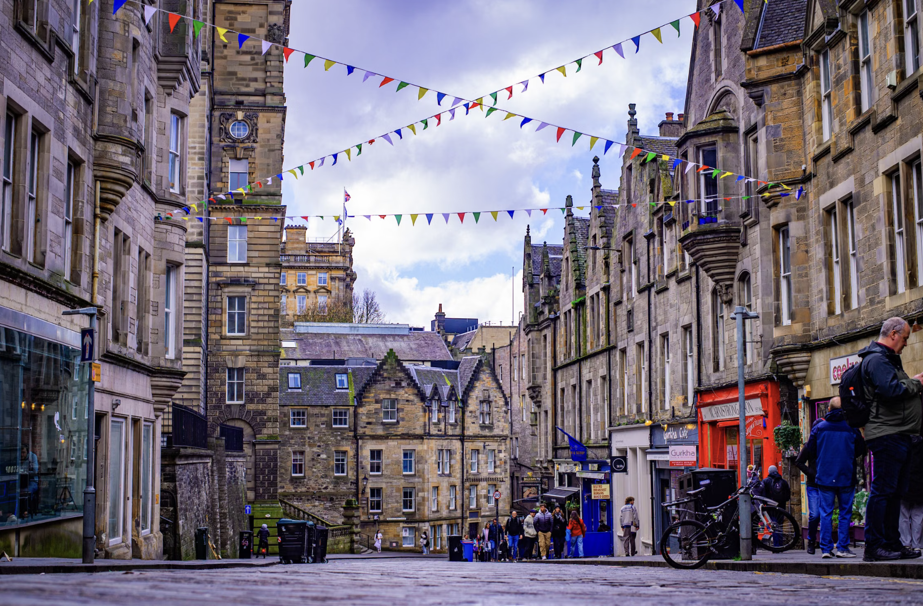 🇬🇧 Edimburgo Mercados Navidad: Hotel Spa 4* en el centro por 44 euros pp