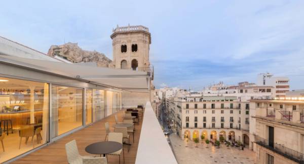 ✈️ Lujo en Alicante: Tandem Pórtico 5* por 112 € la noche