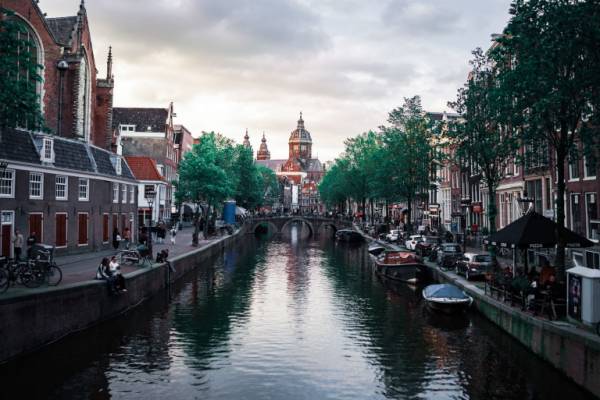 🇳🇱 Ámsterdam: hotel Pontsteiger 4* por 99 euros la noche